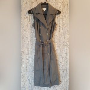 Isaac Mizrahi Denim Sleeveless Cargo Button Down